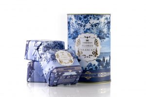 Estojo de Sabonetes Flores Brancas - 3 un. 115g cada